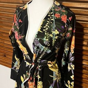 BOOHOO BRAND NEW robe size M